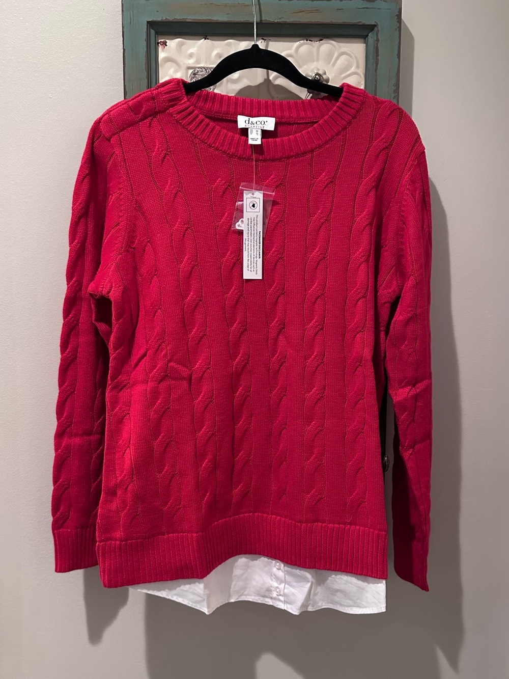NWT d&Co Adaptive Red Cable Knit Layered Hem Sweater Medium - Picture 2 of 7